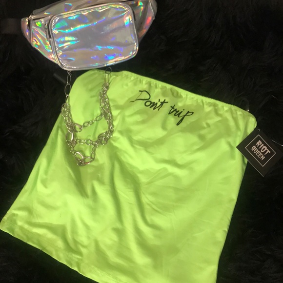 Neon Who? - Picture 4 of 4